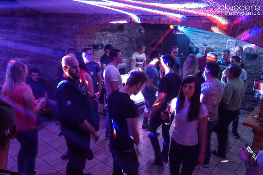 Party im Jugendclubhaus in Nordhausen - der Samstag