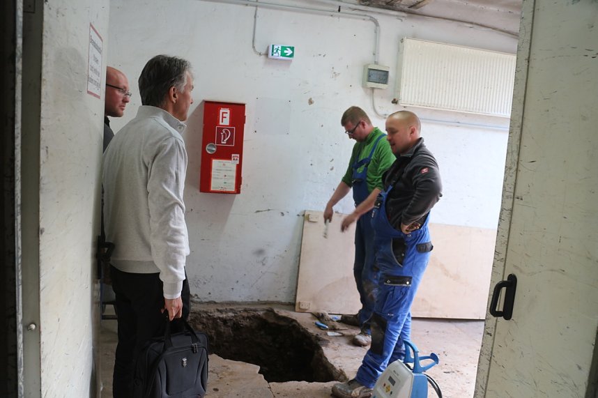 Wasserrohrbruch am Nordh&auml;user Theater wird behoben