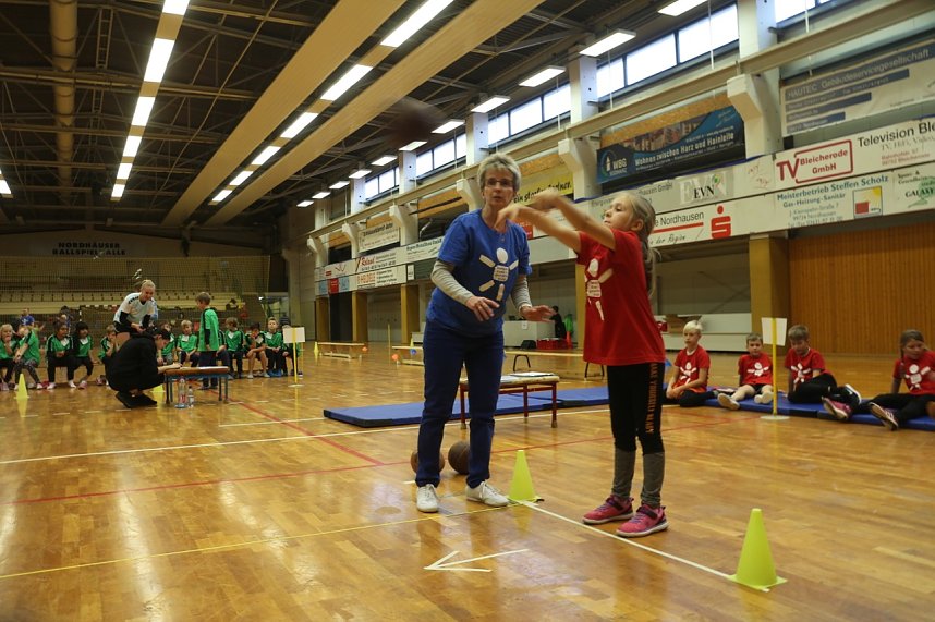 Zweiter Sensomotorischer Test in der Nordh&auml;user Ballspielhalle