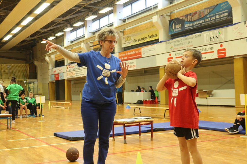 Zweiter Sensomotorischer Test in der Nordh&auml;user Ballspielhalle