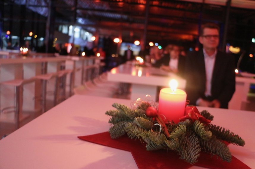 Er&ouml;ffnung des Opel-Autohauses