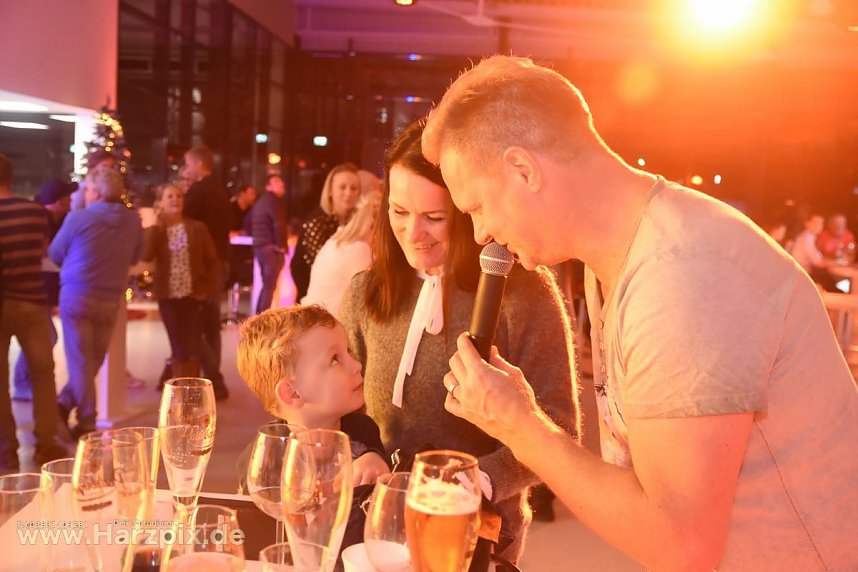 H&uuml;ttengaudi bei Autohaus Peter