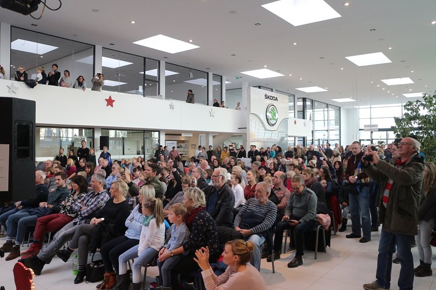 Singen, tanzen, spielen in der Skoda-Autowelt