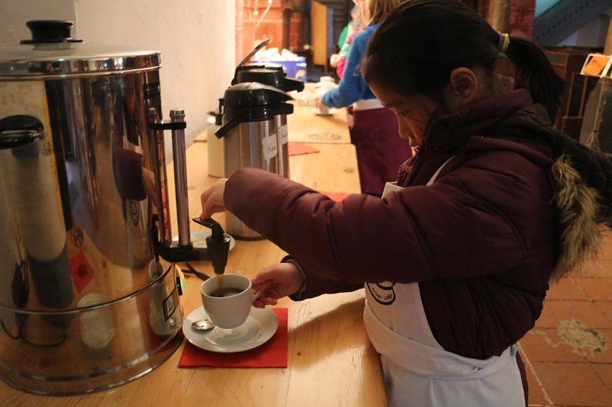 Handwerkermarkt und Theater-Adventskalender