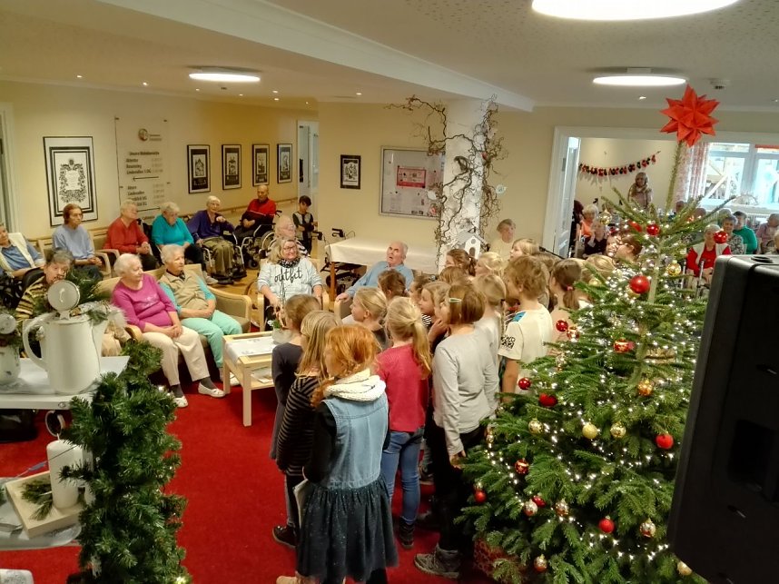 Lebendiger Adventskalender in Harztor