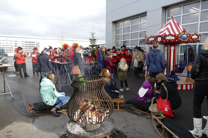 Neues Autohaus er&ouml;ffnet