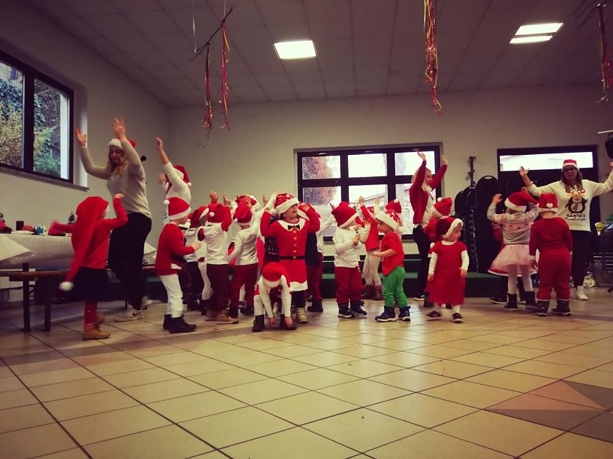 Weihnachtsfeier im Spatzenh&auml;uschen