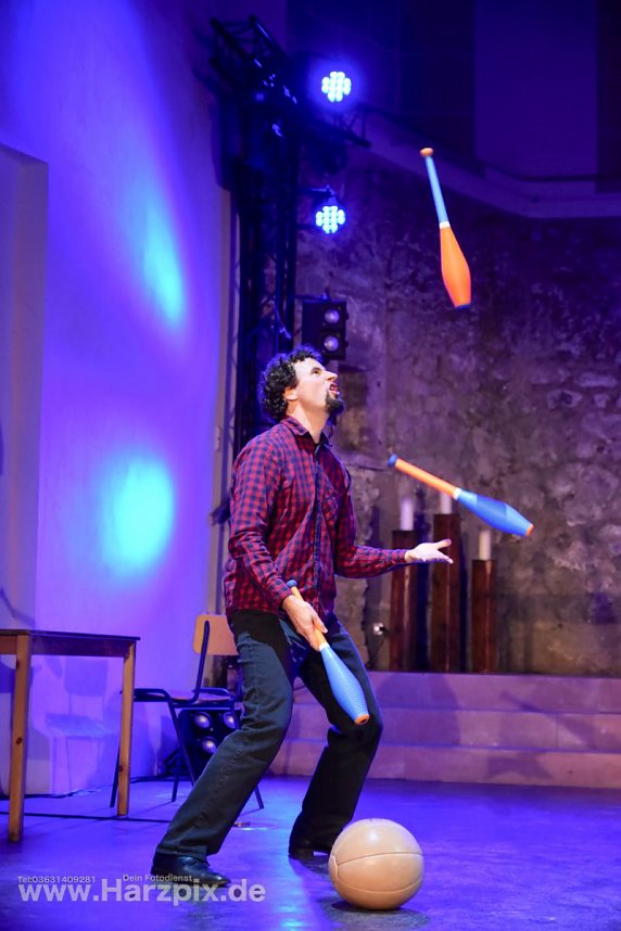 Drei Salto f&uuml;r Aschenbr&ouml;del