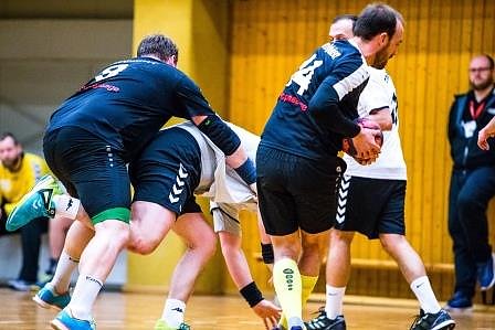 NSV-Handballer gewinnen Spitzenspiel