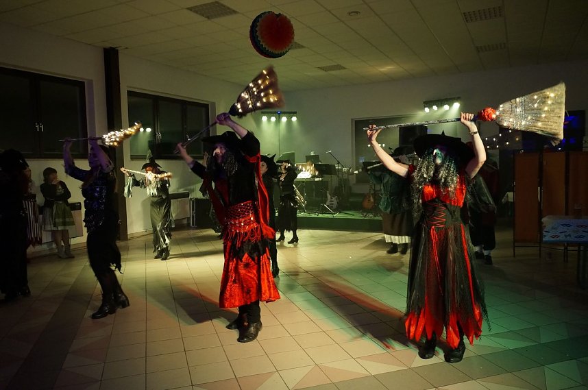 N&auml;rrisches Treiben in Urbach