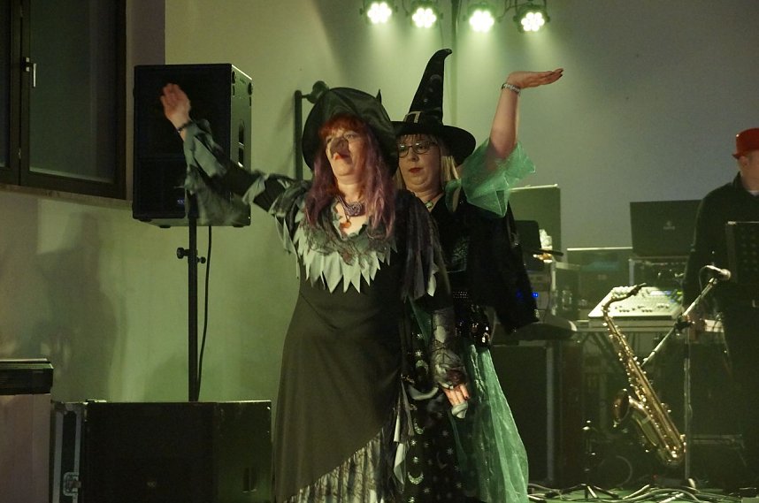 N&auml;rrisches Treiben in Urbach