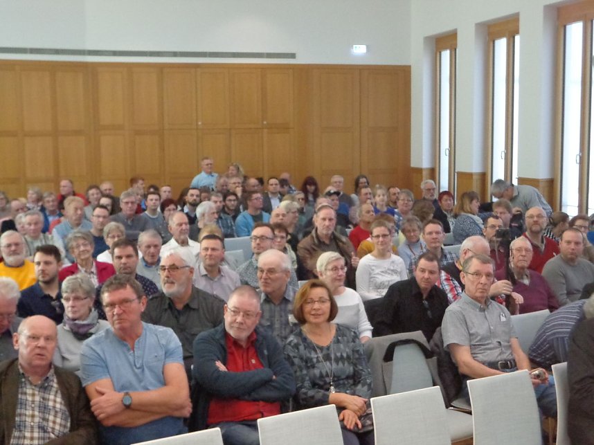 St&uuml;rmischer Empfang f&uuml;r Sigmund J&auml;hn