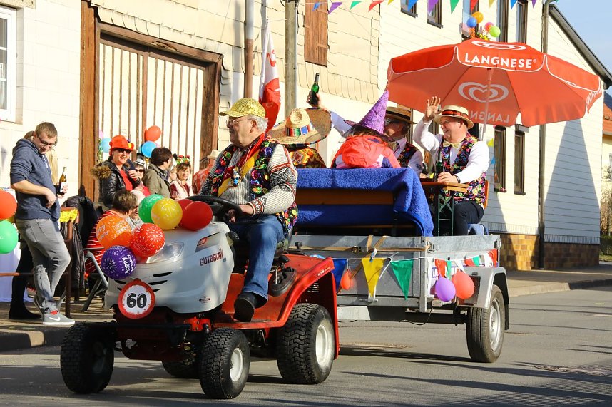 Gro&szlig;er Festumzug in Werther