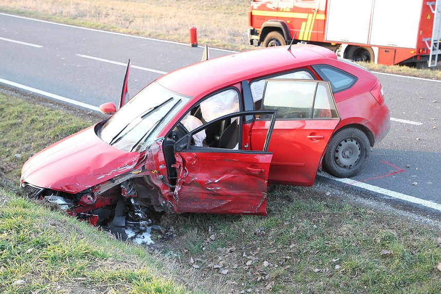 Sechs Menschen bei Unfall verletzt