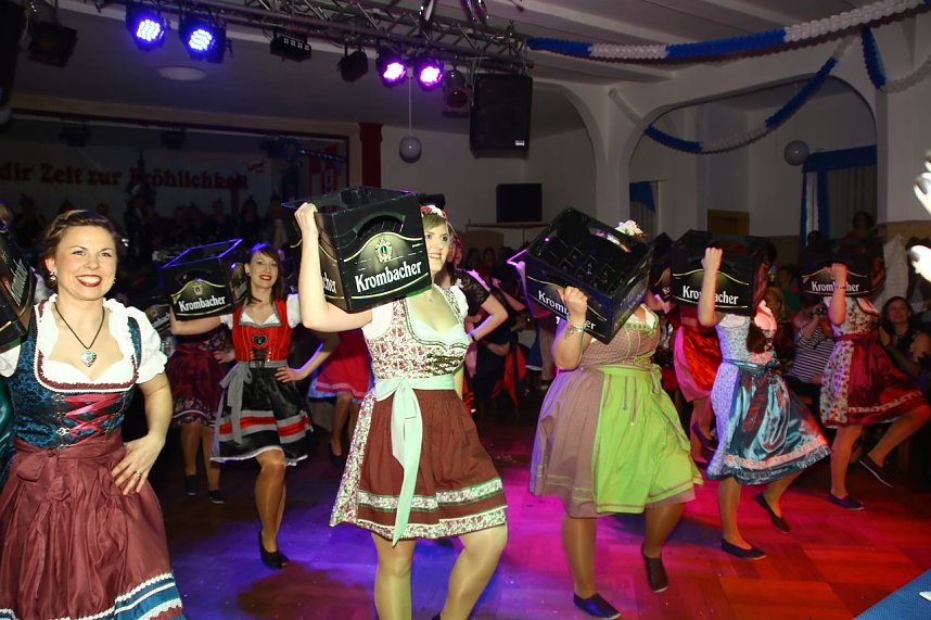 M&auml;nnerballett on Tour