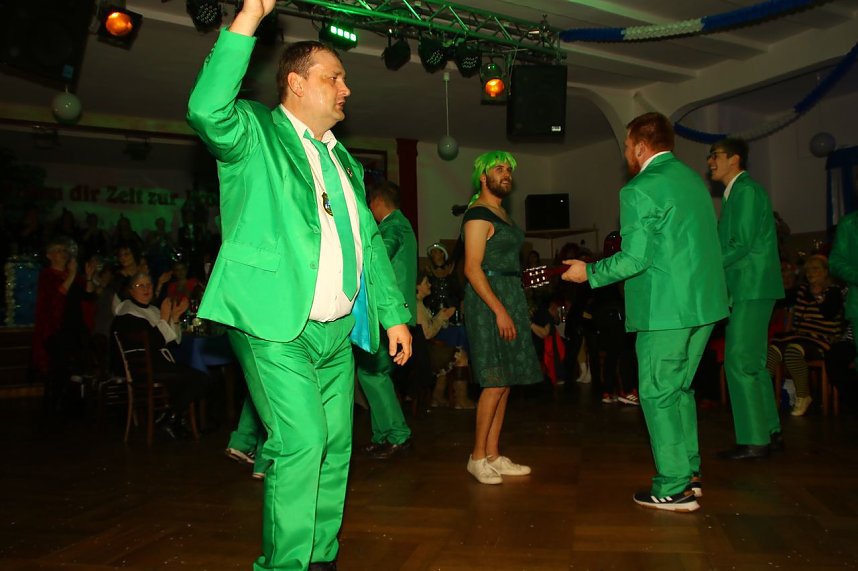 M&auml;nnerballett on Tour