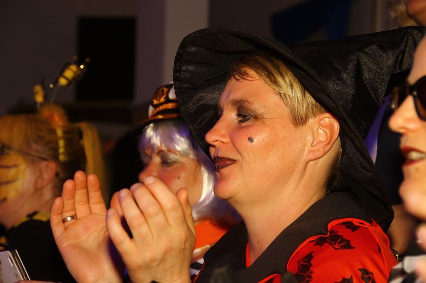 M&auml;nnerballett on Tour