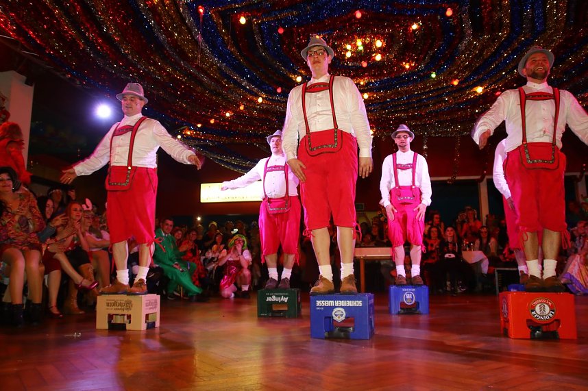 M&auml;nnerballett on Tour