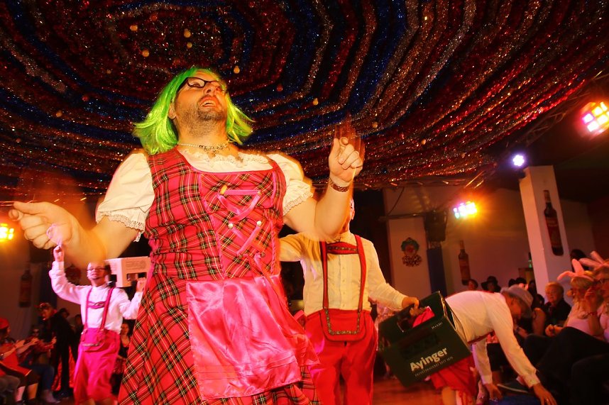 M&auml;nnerballett on Tour