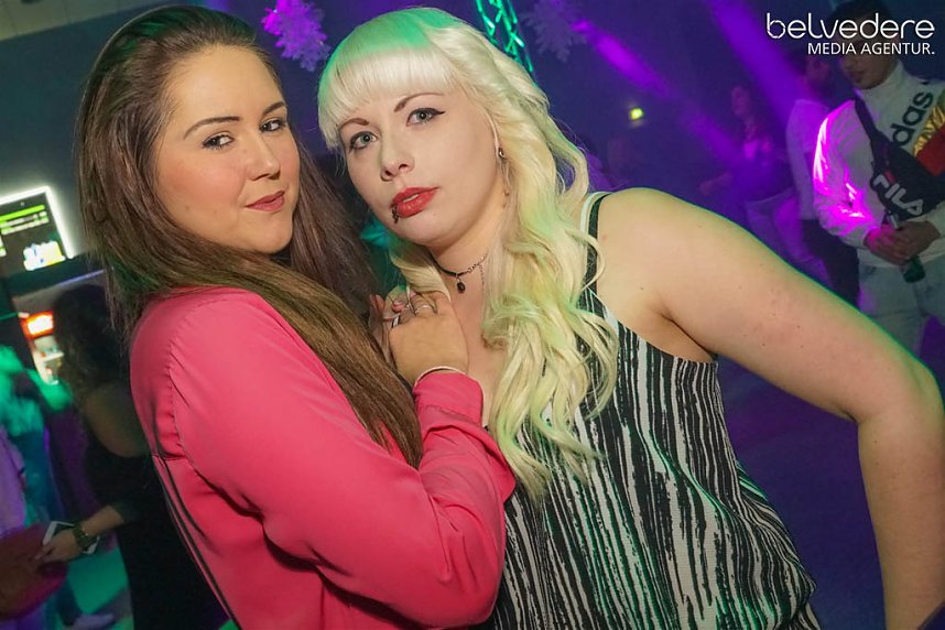 Party im Jugendclubhaus in Nordhausen - der Samstag