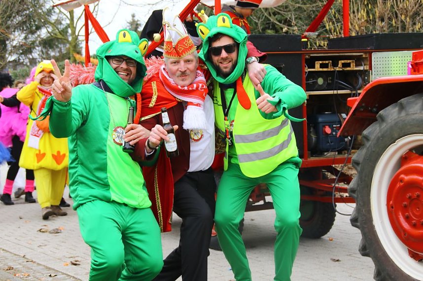 Festumzug zum 50. Jubil&auml;um in Wollersleben