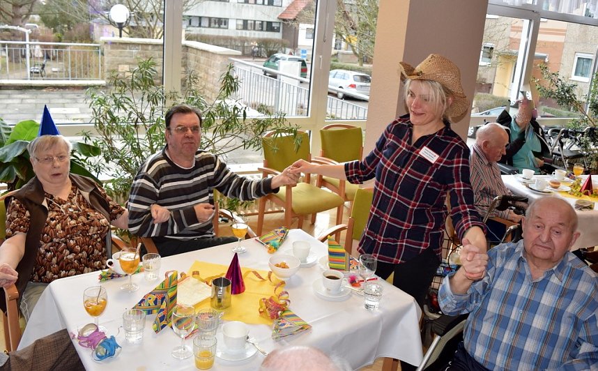 Rosenmontag im DRK-Pflegeheim