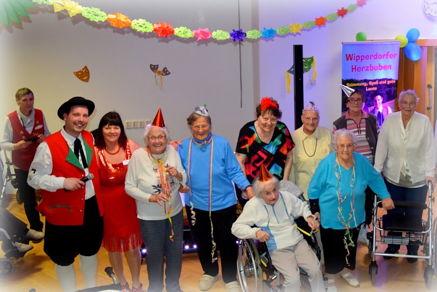 Rosenmontag im DRK-Pflegeheim