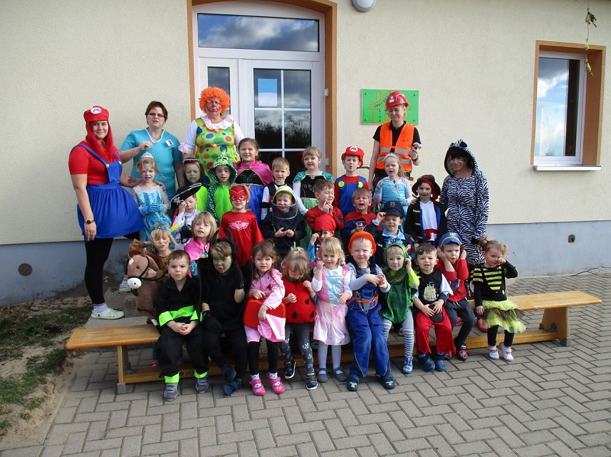 Rosenmontag im Urbacher Spatzenh&auml;uschen