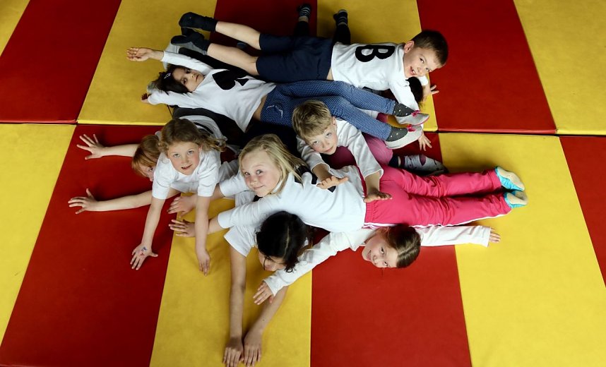 Alice im Plunderland feiert am 27. April Premiere