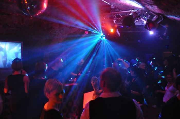 House Weihnachtsparty im Grease