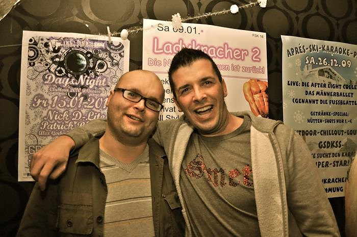 House Weihnachtsparty im Grease