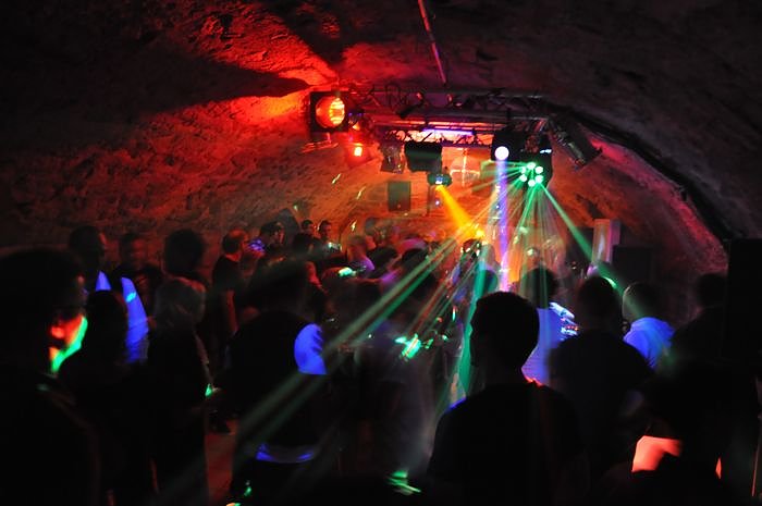 House Weihnachtsparty im Grease