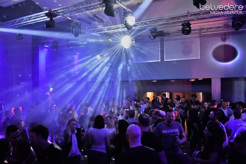 Party im Jugendclubhaus in Nordhausen - der Samstag