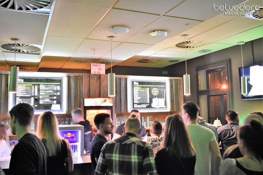 Party im Jugendclubhaus in Nordhausen - der Samstag