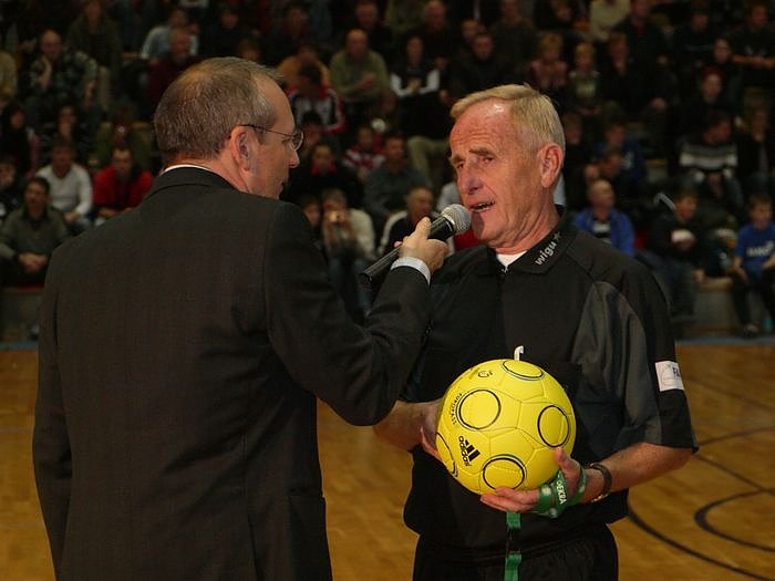 Legenden in der Wiedigsburghalle