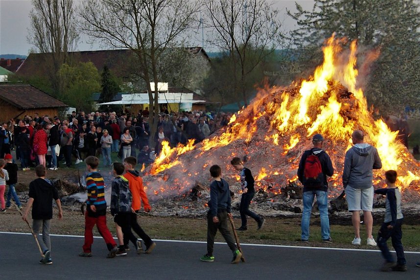 Osterfeuer 2019