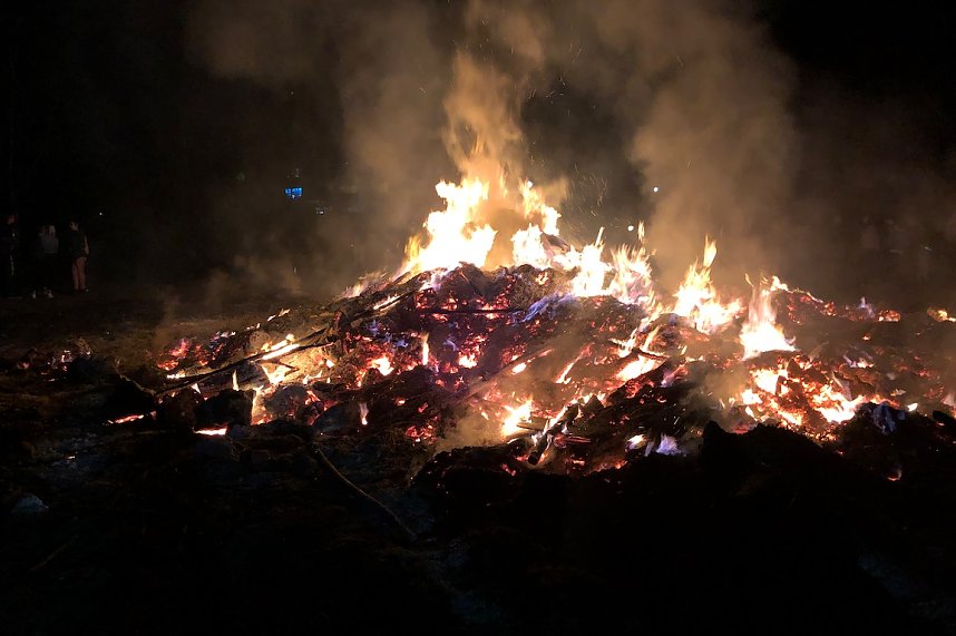Osterfeuer in Ilfeld