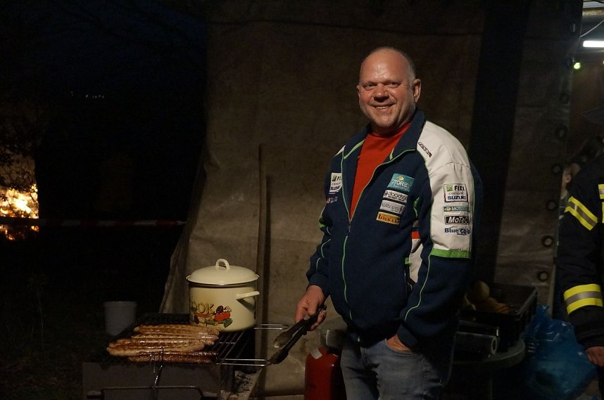 Osterfeuer in Leimbach