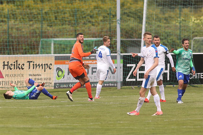 Wacker protestiert! Elfer f&uuml;r Zorbau