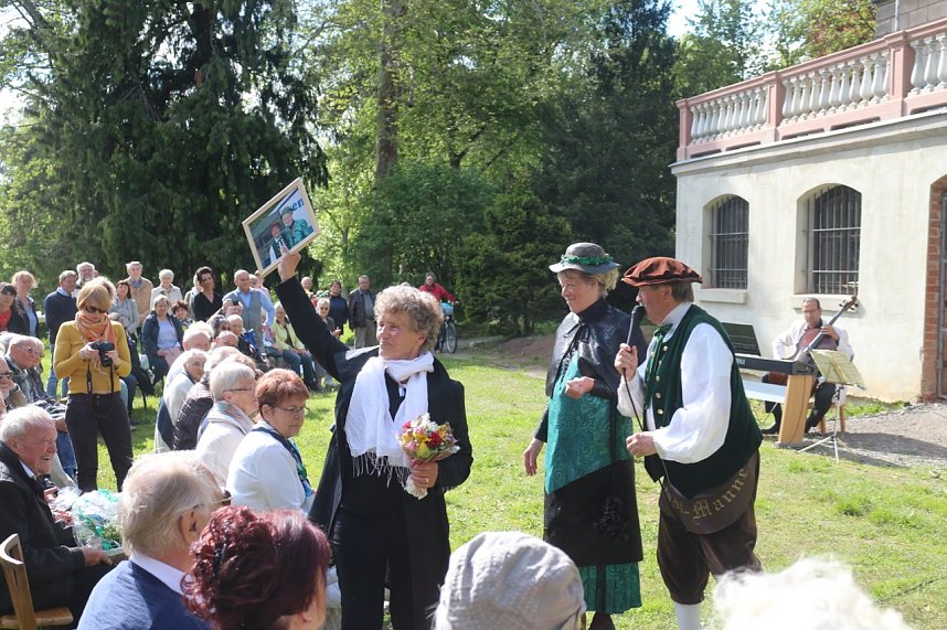 Eine &Auml;ra geht zu Ende - Gisela Hartmann wurde heute als Vorsitzende der B&uuml;rgerstiftung Park Hohenrode verabschiedet