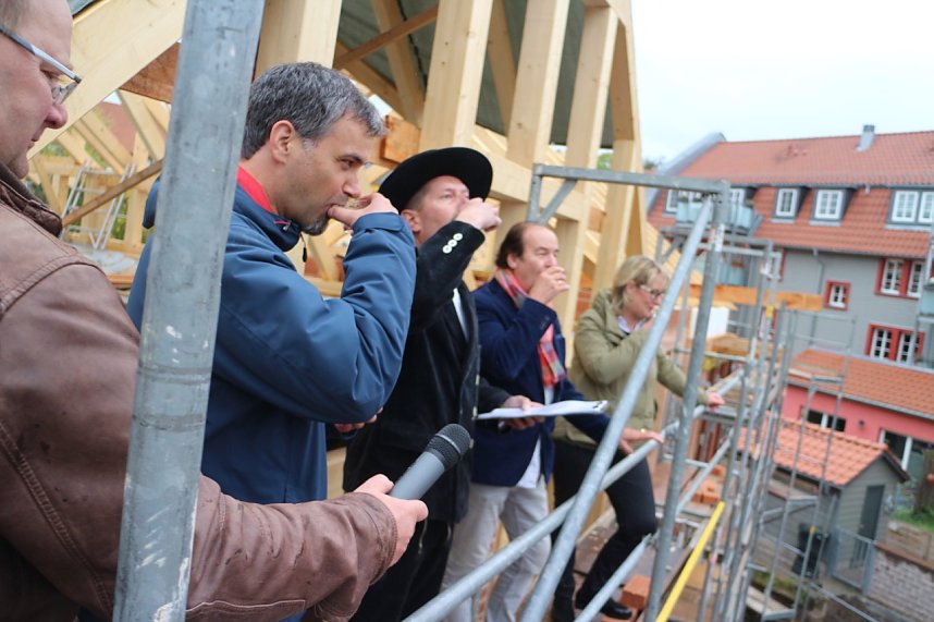 Richtfest in der Sch&auml;rfgasse