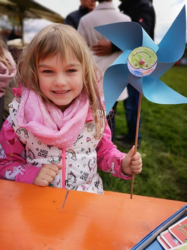 Windm&uuml;hlenbasteln beim L&auml;mmerfest
