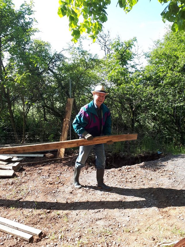 Im Ahornpark wird in Vorbereitung auf das Fest bereits flei&szlig;ig gewerkelt
