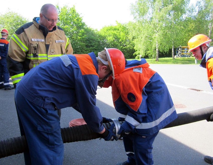 In den vergangenen zwei Wochen stellten sich insgesamt 33 Jugendfeuerwehrmitglieder in zwei Pr&uuml;fungsdurchg&auml;ngen selbst auf die Probe.