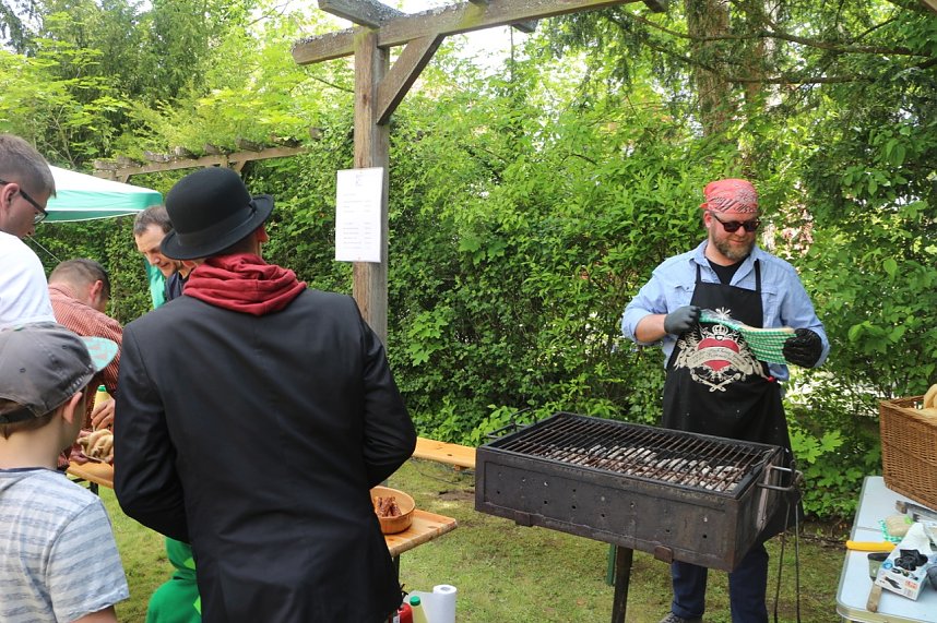 M&auml;rchenpicknick im Meyenburg-Park