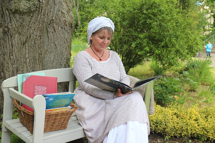 M&auml;rchenpicknick im Meyenburg-Park