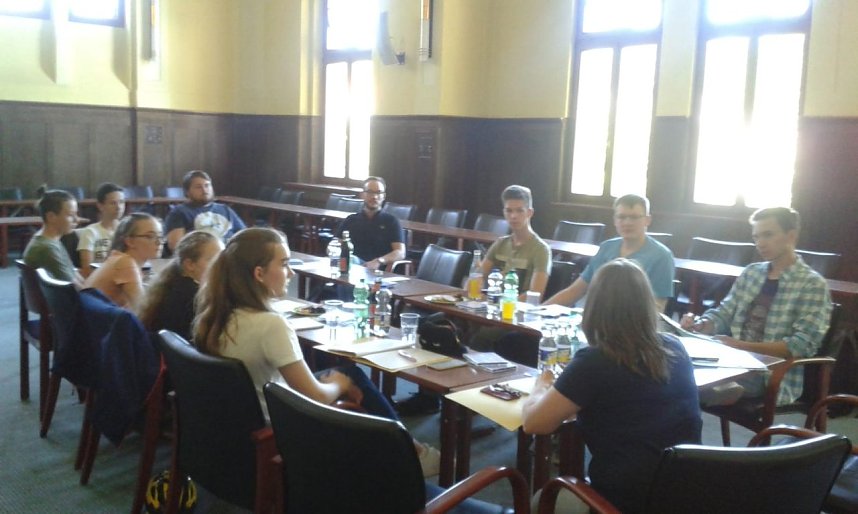 Das Kinder- und Jugendparlament stellt sich vor