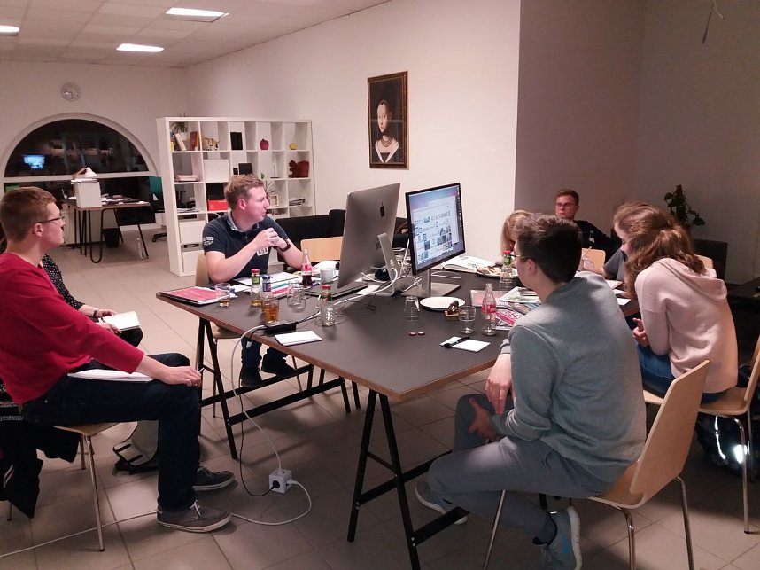 Das Kinder- und Jugendparlament stellt sich vor