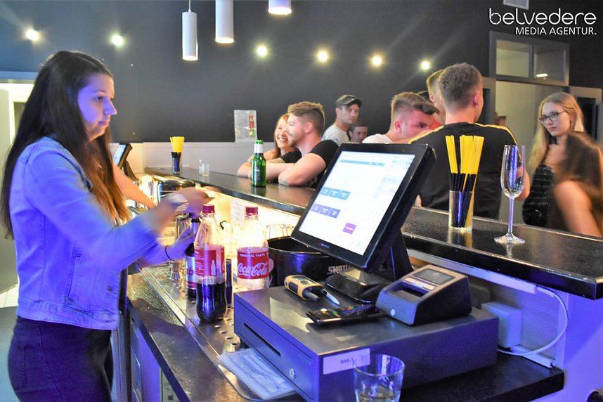 Party im Jugendclubhaus in Nordhausen - der Samstag