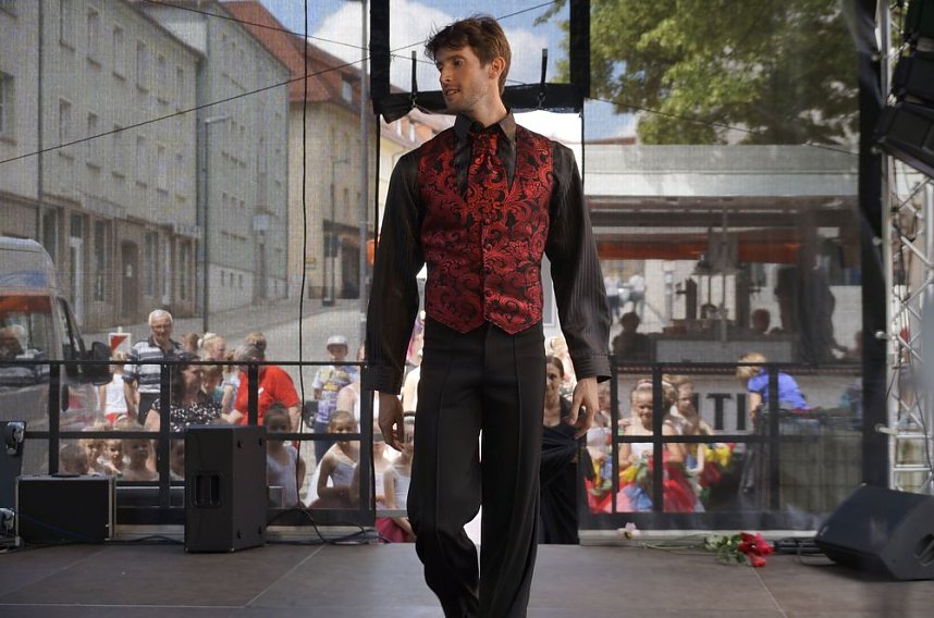 Tanzstudio Radeva beim Rolandsfest